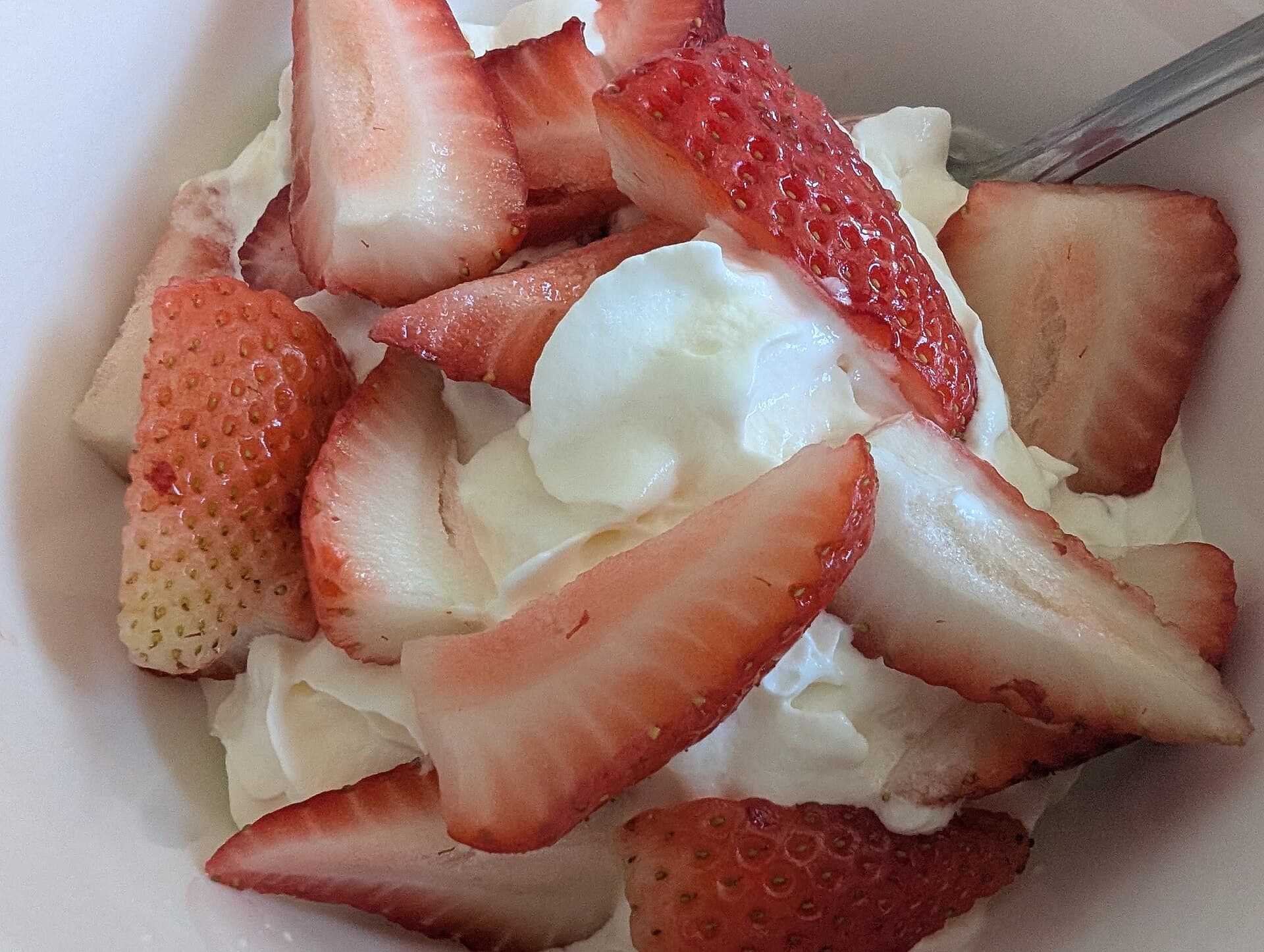 Strawberries with whipped cream